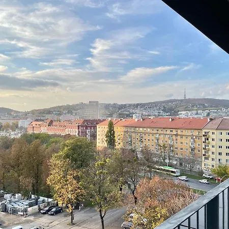 Apartment Top *